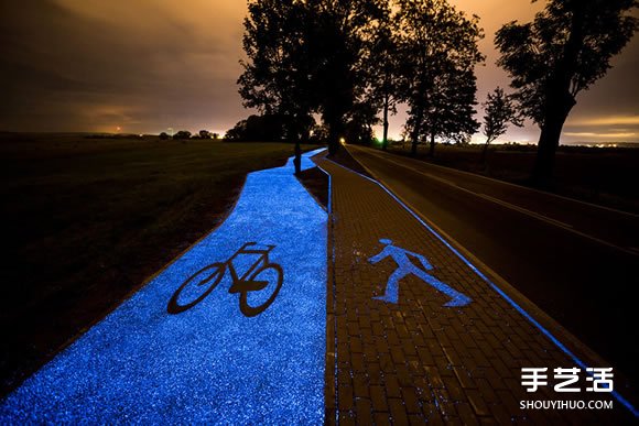 夜光自行車(chē)道點(diǎn)亮波蘭小鎮(zhèn) 不插電的發(fā)光馬路 -  itrip.net.cn