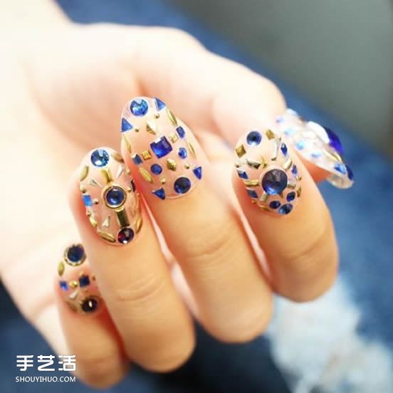12個(gè)秋冬季指甲彩繪靈感 為你帶來華麗節(jié)日氣氛 -  itrip.net.cn