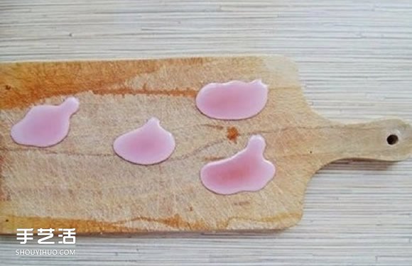 自制玫瑰花蠟燭的方法 手工蠟燭玫瑰DIY教程 -  itrip.net.cn