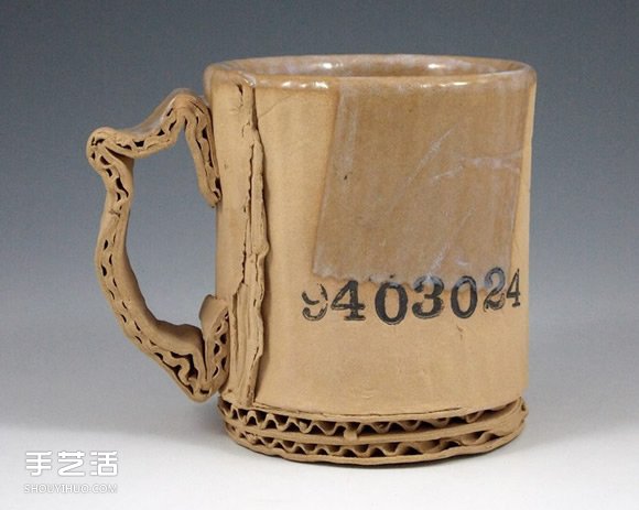 做舊陶瓷作品：模擬瓦楞紙、金屬罐都超逼真 -  itrip.net.cn