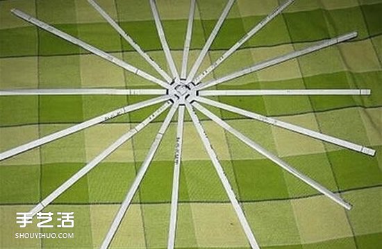 簡易垃圾桶的編織方法 廢紙簍用廢紙做圖解 -  itrip.net.cn