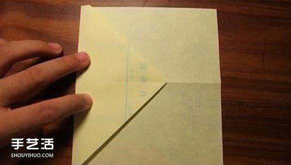 最穩(wěn)定的飛機(jī)折紙圖解 飛得平穩(wěn)的飛機(jī)的折法 -  itrip.net.cn