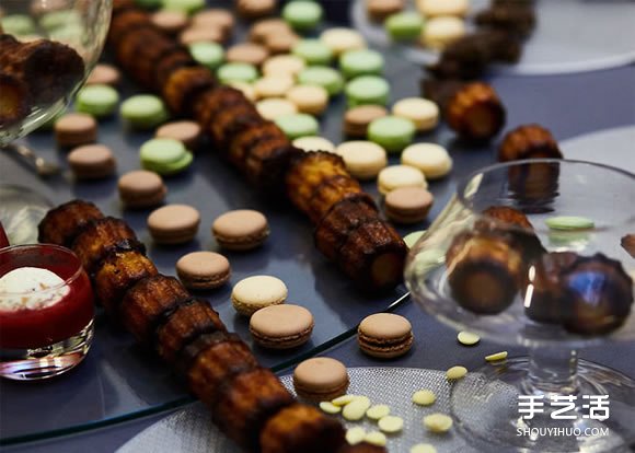利用特定角度的視覺錯(cuò)位 創(chuàng)作大型食物藝術(shù) -  itrip.net.cn