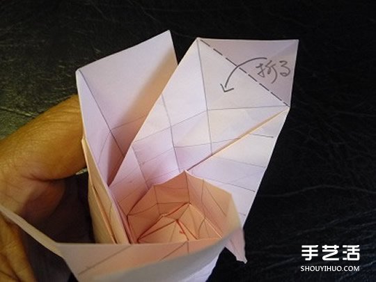 日本折紙大師的復(fù)雜玫瑰花折紙教程步驟圖解 -  itrip.net.cn