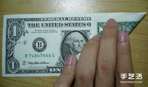 一元美金紙幣折愛心圖解 美金愛心的折紙方法 -  itrip.net.cn