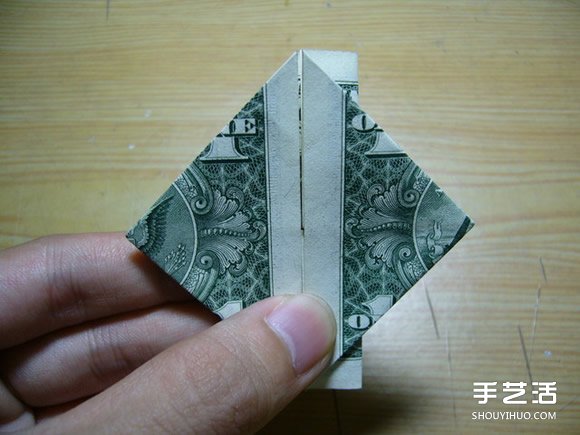 一元美金紙幣折愛心圖解 美金愛心的折紙方法 -  itrip.net.cn