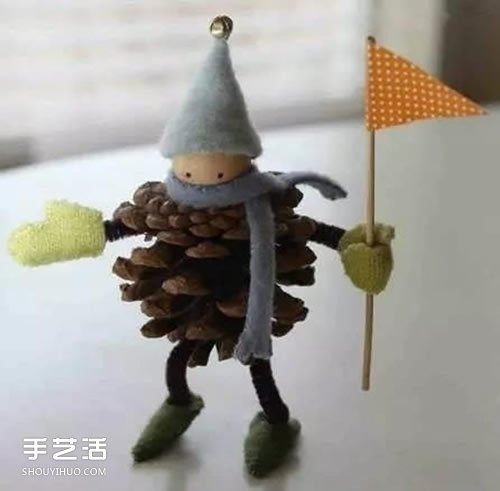 圣誕節(jié)主題小掛件DIY 堅(jiān)果果殼制作圣誕掛飾 -  itrip.net.cn