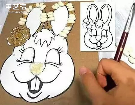 豆子拼貼楓葉的教程 拼貼樹葉的方法用豆子 -  itrip.net.cn