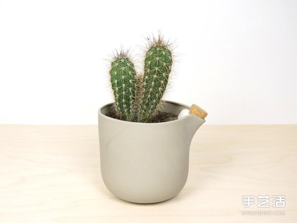 歪腰，我缺水了！自平衡花盆讓澆水有跡可循 -  itrip.net.cn