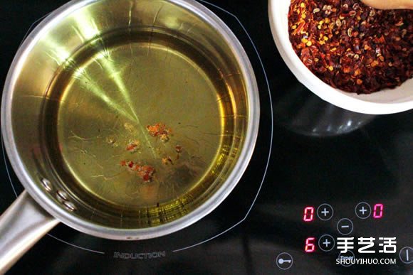 簡單百搭辣油DIY 不覆蓋食物原味的辣椒醬做法 -  itrip.net.cn
