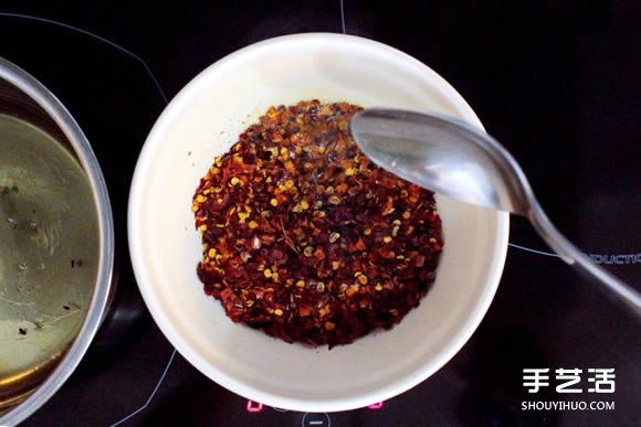 簡單百搭辣油DIY 不覆蓋食物原味的辣椒醬做法 -  itrip.net.cn