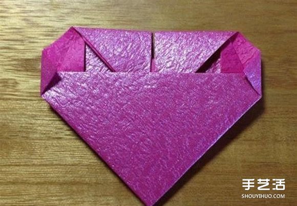領(lǐng)帶愛心的折法圖解 漂亮領(lǐng)帶心的折紙教程 -  itrip.net.cn