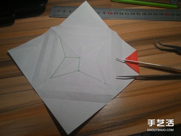 怎么折蜘蛛俠圖解教程 復(fù)雜蜘蛛俠的折法步驟 -  itrip.net.cn