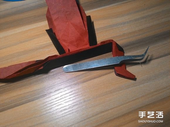 怎么折蜘蛛俠圖解教程 復(fù)雜蜘蛛俠的折法步驟 -  itrip.net.cn