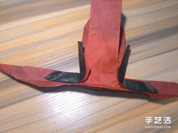 怎么折蜘蛛俠圖解教程 復(fù)雜蜘蛛俠的折法步驟 -  itrip.net.cn