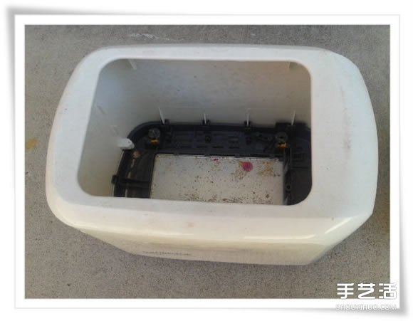 微型花園：廢舊烤面包機(jī)改造制作的美麗盆景 -  itrip.net.cn