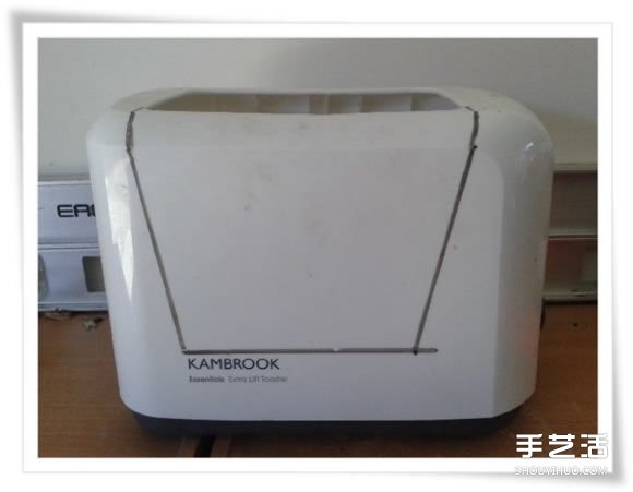 微型花園：廢舊烤面包機(jī)改造制作的美麗盆景 -  itrip.net.cn