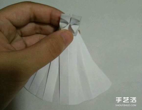 折紙婚紗裙的折法圖解 婚紗的折紙方法步驟 -  itrip.net.cn