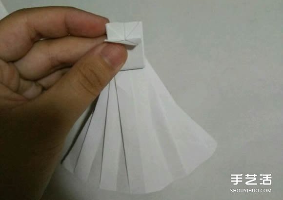 折紙婚紗裙的折法圖解 婚紗的折紙方法步驟 -  itrip.net.cn