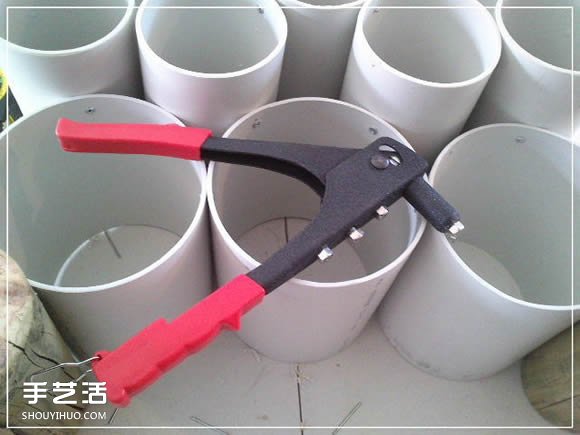 塑料水管做鞋架的教程 DIY塑料水管鞋架的方法 -  itrip.net.cn