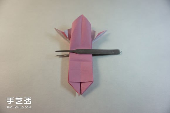 折紙女孩的步驟圖解 復(fù)雜女生的折法教程 -  itrip.net.cn