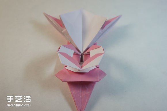 折紙女孩的步驟圖解 復(fù)雜女生的折法教程 -  itrip.net.cn