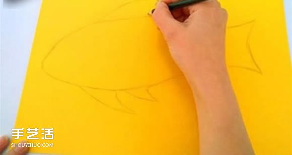 簡單小魚粘貼畫做法 幼兒卡紙小魚手工制作 -  itrip.net.cn