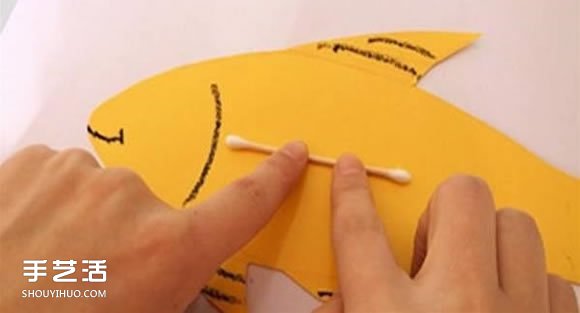 簡單小魚粘貼畫做法 幼兒卡紙小魚手工制作 -  itrip.net.cn
