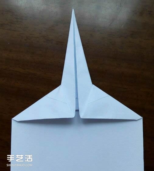怎么用紙折戰(zhàn)斗機圖解 A4紙折戰(zhàn)斗機的折法 -  itrip.net.cn