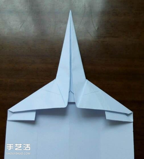 怎么用紙折戰(zhàn)斗機圖解 A4紙折戰(zhàn)斗機的折法 -  itrip.net.cn