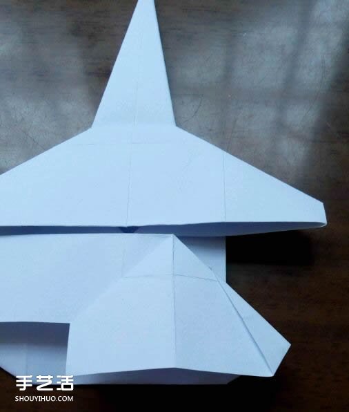 怎么用紙折戰(zhàn)斗機圖解 A4紙折戰(zhàn)斗機的折法 -  itrip.net.cn