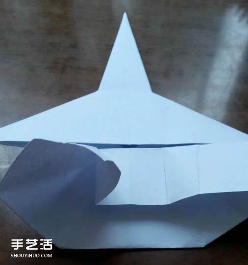 怎么用紙折戰(zhàn)斗機圖解 A4紙折戰(zhàn)斗機的折法 -  itrip.net.cn