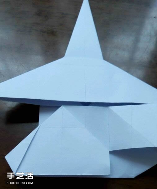 怎么用紙折戰(zhàn)斗機圖解 A4紙折戰(zhàn)斗機的折法 -  itrip.net.cn