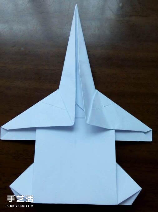 怎么用紙折戰(zhàn)斗機圖解 A4紙折戰(zhàn)斗機的折法 -  itrip.net.cn