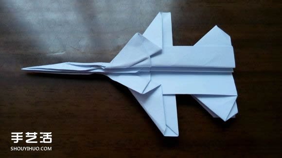 怎么用紙折戰(zhàn)斗機圖解 A4紙折戰(zhàn)斗機的折法 -  itrip.net.cn