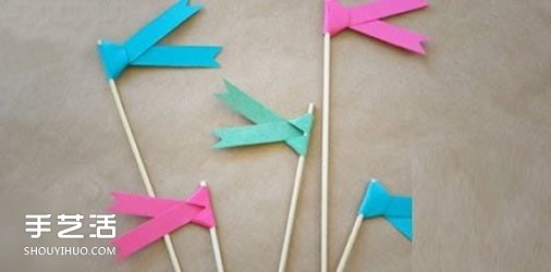 節(jié)日小彩旗制作方法 簡(jiǎn)單幼兒彩旗手工制作 -  itrip.net.cn
