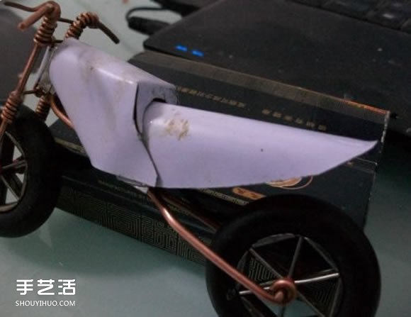 易拉罐制作摩托車步驟 摩托車模型制作技法 -  itrip.net.cn