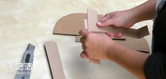 幼兒露營(yíng)車手工制作 簡(jiǎn)單瓦楞紙露營(yíng)車的做法 -  itrip.net.cn