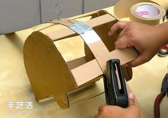 幼兒露營(yíng)車手工制作 簡(jiǎn)單瓦楞紙露營(yíng)車的做法 -  itrip.net.cn