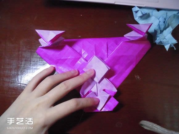 蝶戀花愛心折紙圖解 創(chuàng)意愛心的折法步驟圖 -  itrip.net.cn