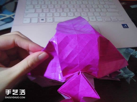 蝶戀花愛心折紙圖解 創(chuàng)意愛心的折法步驟圖 -  itrip.net.cn