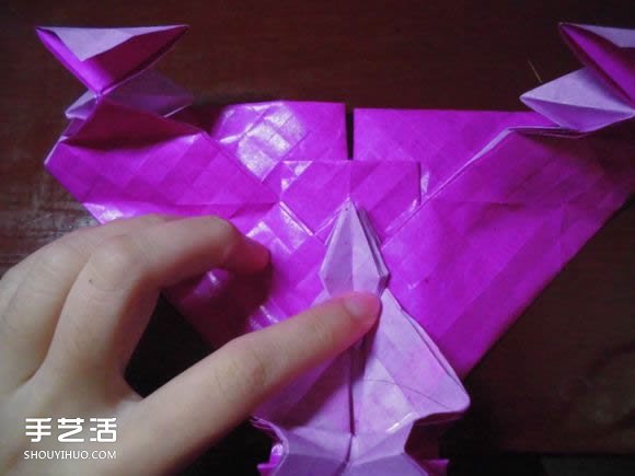 蝶戀花愛心折紙圖解 創(chuàng)意愛心的折法步驟圖 -  itrip.net.cn