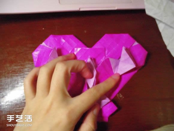 蝶戀花愛心折紙圖解 創(chuàng)意愛心的折法步驟圖 -  itrip.net.cn
