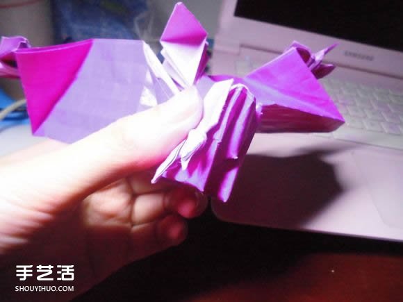 蝶戀花愛心折紙圖解 創(chuàng)意愛心的折法步驟圖 -  itrip.net.cn