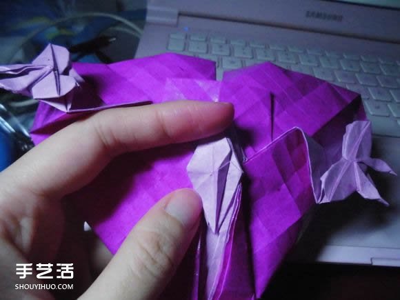 蝶戀花愛心折紙圖解 創(chuàng)意愛心的折法步驟圖 -  itrip.net.cn