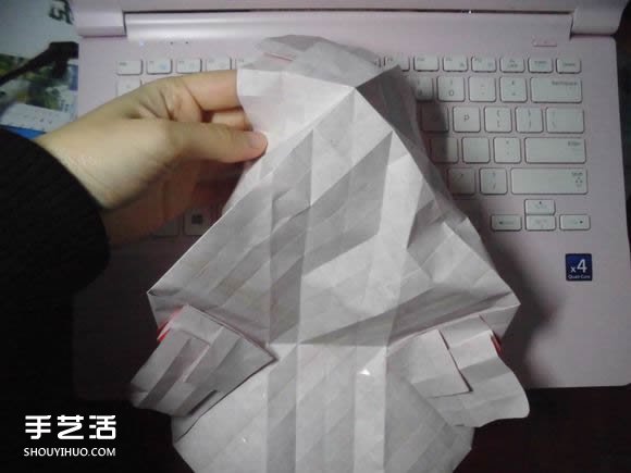 接吻魚愛心折紙圖解 超復(fù)雜桃心的折法過程 -  itrip.net.cn