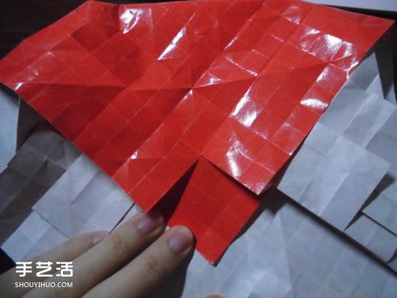 接吻魚愛心折紙圖解 超復(fù)雜桃心的折法過程 -  itrip.net.cn