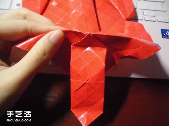 接吻魚愛心折紙圖解 超復(fù)雜桃心的折法過程 -  itrip.net.cn