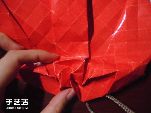接吻魚愛心折紙圖解 超復(fù)雜桃心的折法過程 -  itrip.net.cn
