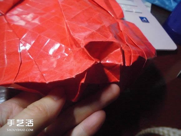 接吻魚愛心折紙圖解 超復(fù)雜桃心的折法過程 -  itrip.net.cn
